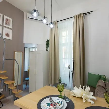 Apartment Holidays Chic *